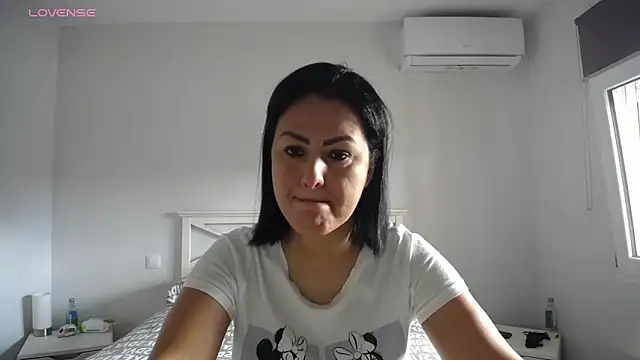 Snapshot of Sofiiaa_Cooper chatting on 02-05-26, 10:31 Sofiiaa Cooper online show from 02-05-26, 10:31