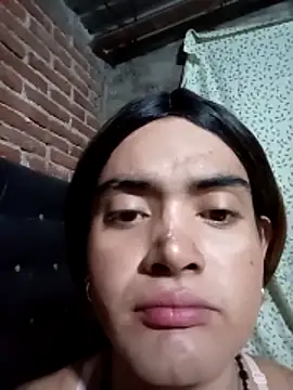 yovana13 online show from 12-15-25, 02:16