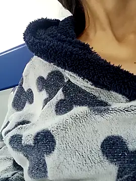 Snapshot of Luci_And_Sofi chatting on 02-15-26, 09:19 Luci And Sofi online show from 02-15-26, 09:19