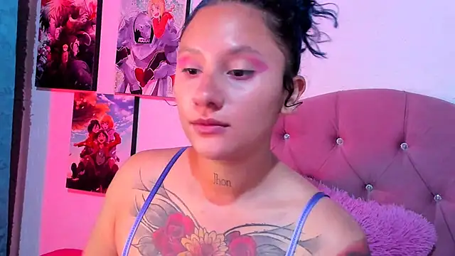 Snapshot of Mila_nixon02 chatting on 04-19-26, 03:28 Mila nixon02 online show from 04-19-26, 03:28