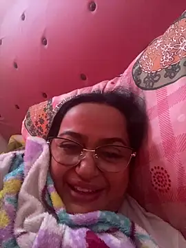 Snapshot of Gia_Nahomi chatting on 01-07-25, 02:08 Gia Nahomi online show from 01-07-25, 02:08