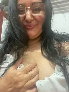 Snapshot of Gia_Nahomi chatting on 01-07-25, 11:24 Gia Nahomi online show from 01-07-25, 11:24