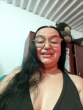 Snapshot of Gia_Nahomi chatting on 01-11-25, 10:07 Gia Nahomi online show from 01-11-25, 10:07