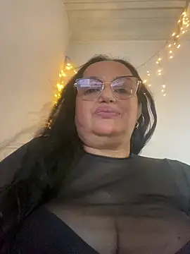 Snapshot of Gia_Nahomi chatting on 01-19-25, 05:15 Gia Nahomi online show from 01-19-25, 05:15