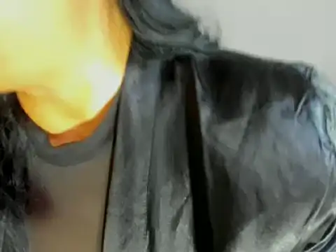 Snapshot of Gia_Nahomi chatting on 03-05-25, 09:48 Gia Nahomi online show from 03-05-25, 09:48