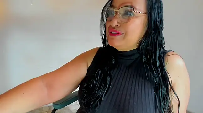 Snapshot of Gia_Nahomi chatting on 03-15-25, 09:16 Gia Nahomi online show from 03-15-25, 09:16