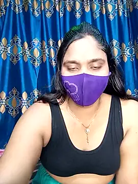 Hot Maleka online show from 03-13-25, 01:18