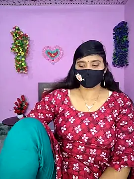 Hot Maleka online show from 11-08-25, 03:56