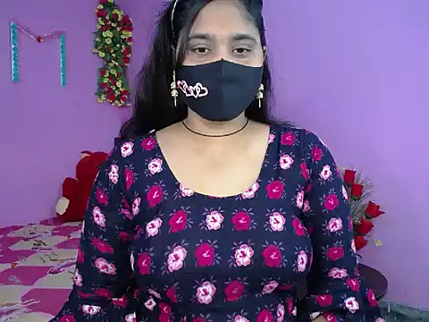 Snapshot of Hot_Maleka chatting on 02-06-26, 04:32 Hot Maleka online show from 02-06-26, 04:32