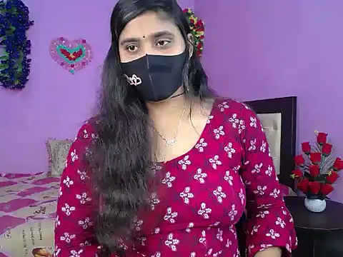 Snapshot of Hot_Maleka chatting on 03-01-26, 04:31 Hot Maleka online show from 03-01-26, 04:31