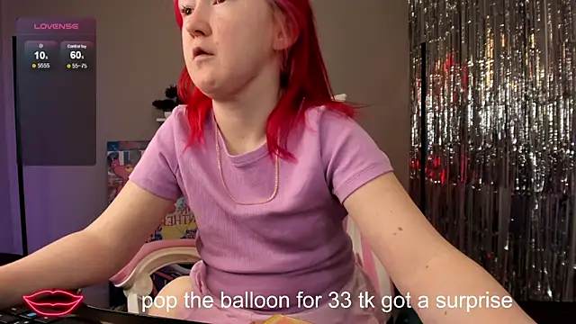 Snapshot of Sara_Robinson chatting on 12-30-24, 06:09 Sara Robinson online show from 12-30-24, 06:09