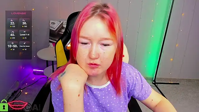 Snapshot of Sara_Robinson chatting on 01-27-25, 10:16 Sara Robinson online show from 01-27-25, 10:16