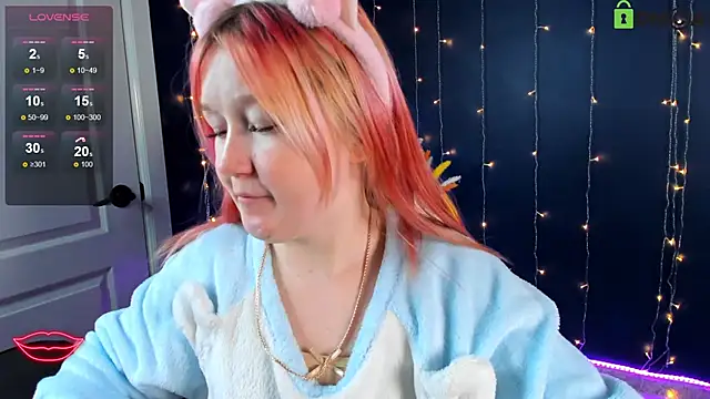 Snapshot of Sara_Robinson chatting on 02-13-25, 12:32 Sara Robinson online show from 02-13-25, 12:32