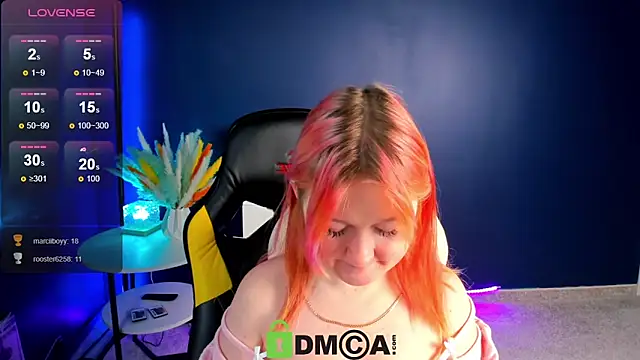 Snapshot of Sara_Robinson chatting on 02-19-25, 01:17 Sara Robinson online show from 02-19-25, 01:17