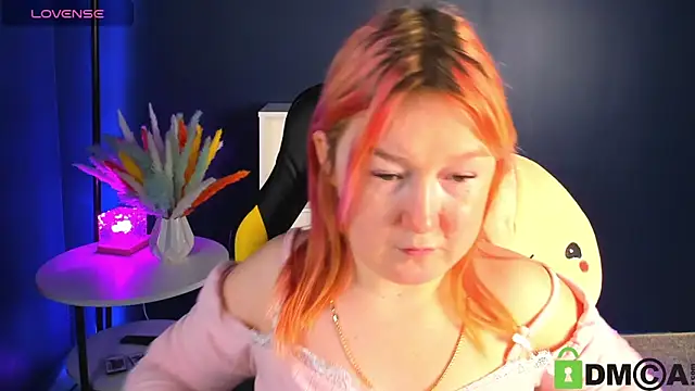 Snapshot of Sara_Robinson chatting on 02-21-25, 10:17 Sara Robinson online show from 02-21-25, 10:17