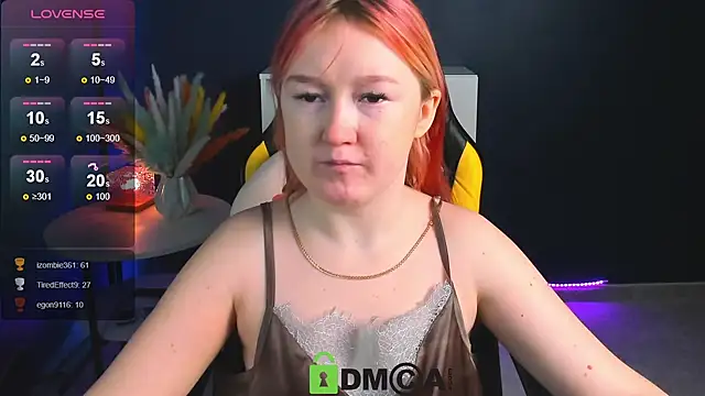 Snapshot of Sara_Robinson chatting on 02-22-25, 01:13 Sara Robinson online show from 02-22-25, 01:13