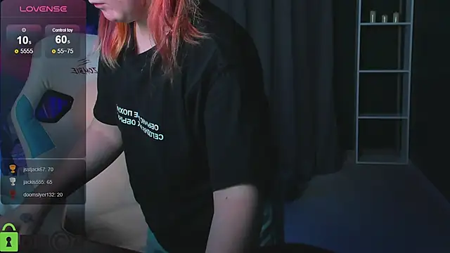 Snapshot of Sara_Robinson chatting on 02-25-25, 03:09 Sara Robinson online show from 02-25-25, 03:09