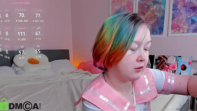 Snapshot of Sara_Robinson chatting on 12-02-25, 03:01 Sara Robinson online show from 12-02-25, 03:01