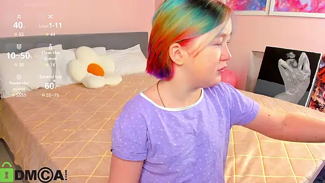 Snapshot of Sara_Robinson chatting on 12-18-25, 02:39 Sara Robinson online show from 12-18-25, 02:39