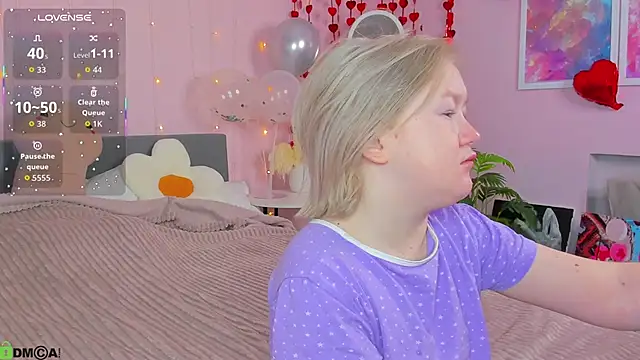 Sara Robinson online show from 02-24-26, 03:04