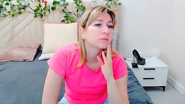 Incredible Ariela online show from 04-01-26, 06:47