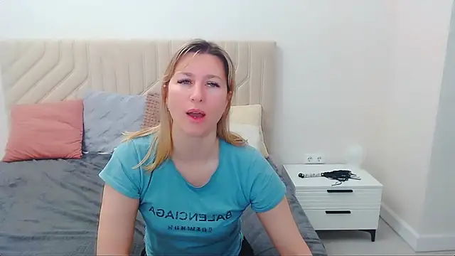 Incredible Ariela online show from 05-19-26, 06:42