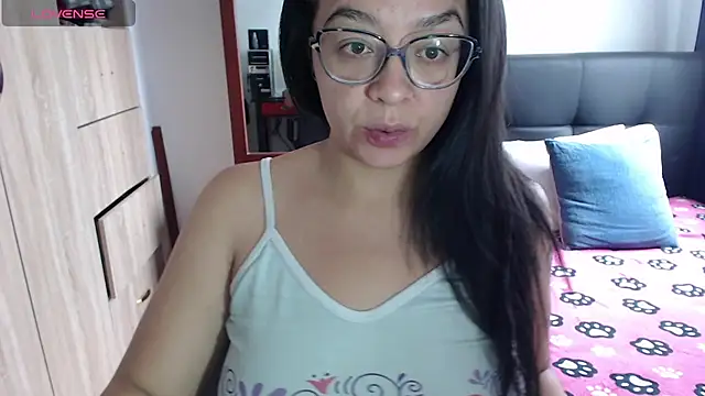 Snapshot of miia-big1boobs_ chatting on 01-27-25, 02:57 miia-big1boobs online show from 01-27-25, 02:57