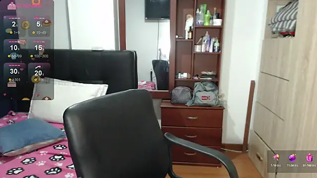 Snapshot of miia-big1boobs_ chatting on 02-21-25, 01:22 miia-big1boobs online show from 02-21-25, 01:22