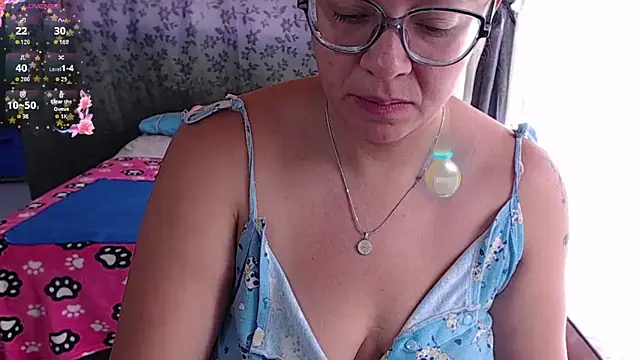 Snapshot of miia-big1boobs_ chatting on 09-26-25, 01:37 miia-big1boobs online show from 09-26-25, 01:37