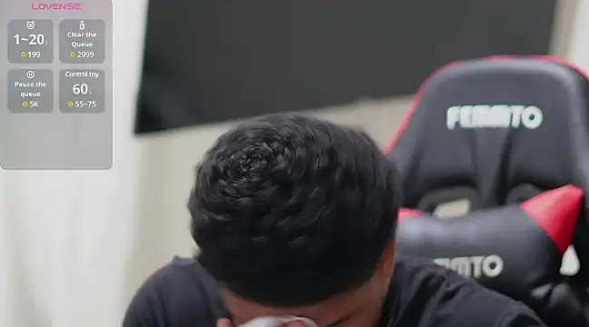 Snapshot of May_Dylan1 chatting on 12-28-24, 03:04 May Dylan1 online show from 12-28-24, 03:04