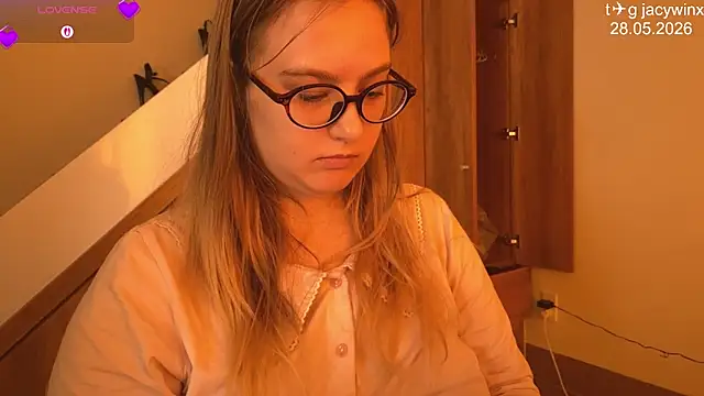 JacyWinslat online show from 05-28-26, 08:00