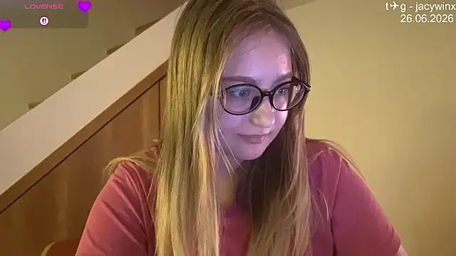 JacyWinslat online show from 06-26-26, 10:52