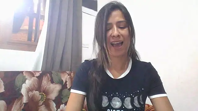 Snapshot of Sahana_Ashiika chatting on 05-11-26, 03:40 Sahana Ashiika online show from 05-11-26, 03:40