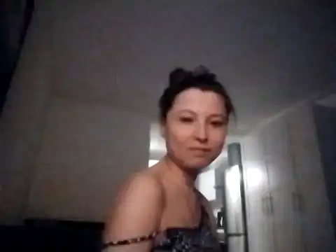 Snapshot of Florita2442 chatting on 02-20-25, 12:41 Florita2442 online show from 02-20-25, 12:41