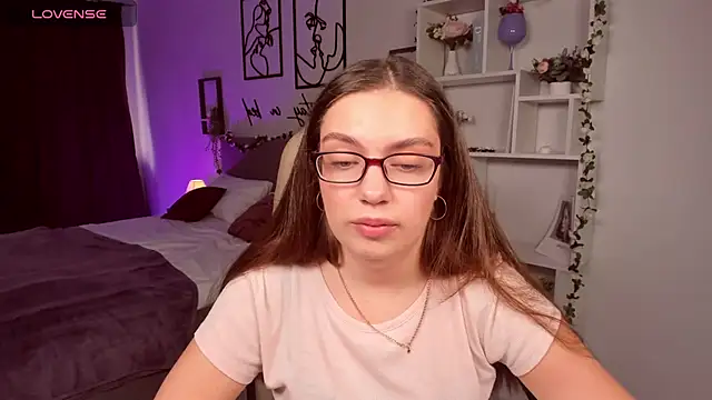 DaniellaLovely online show from 09-19-25, 11:00