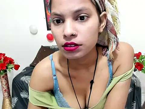 evaaelfiee online show from 01-09-26, 03:42