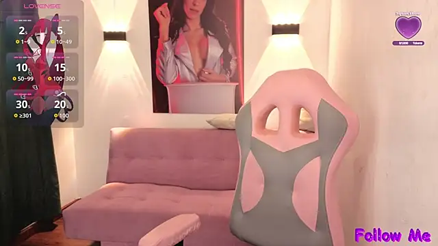 Snapshot of vittorialombardi__ chatting on 11-17-25, 08:09 vittorialombardi online show from 11-17-25, 08:09