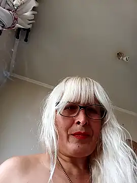 Rousmk1 online show from 12-26-24, 06:54