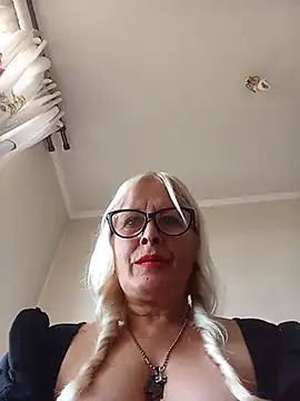 Rousmk1 online show from 03-06-25, 07:54