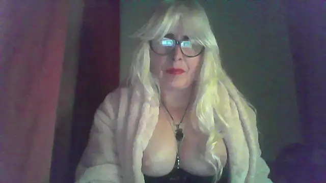 Rousmk1 online show from 10-04-25, 11:03