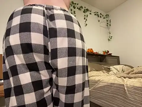 Kittyymaze1 online show from 10-17-25, 12:30