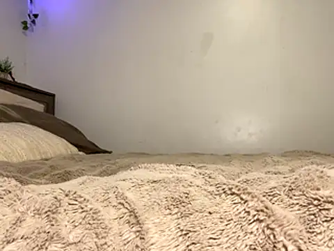 Kittyymaze1 online show from 10-29-25, 05:25