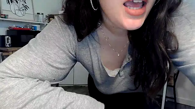 Kittyymaze1 online show from 02-04-26, 01:06