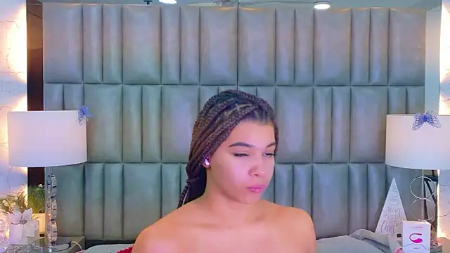 TiaraRosse online show from 02-11-26, 03:33