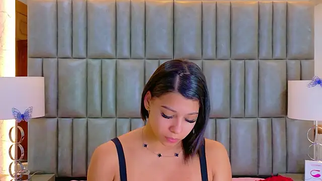 TiaraRosse online show from 02-24-26, 01:53