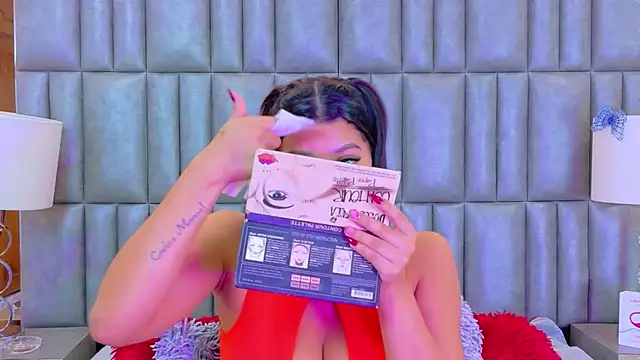 TiaraRosse online show from 03-11-26, 12:00