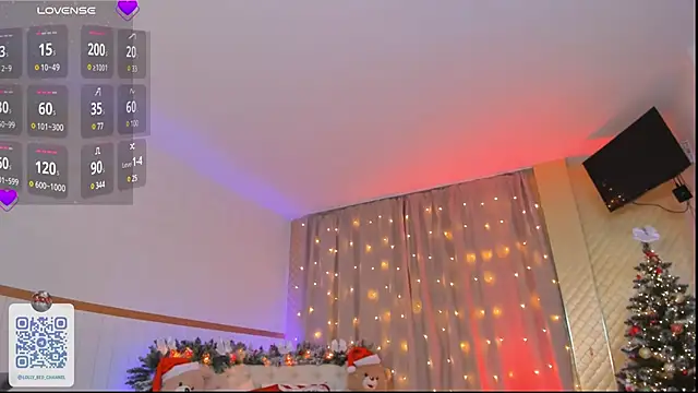 Snapshot of lolly_red_ chatting on 12-27-24, 10:26 lolly red online show from 12-27-24, 10:26
