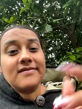 Cafeziitha02 online show from 11-30-25, 09:41