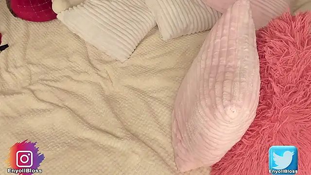 SweetHanson online show from 03-02-25, 02:41