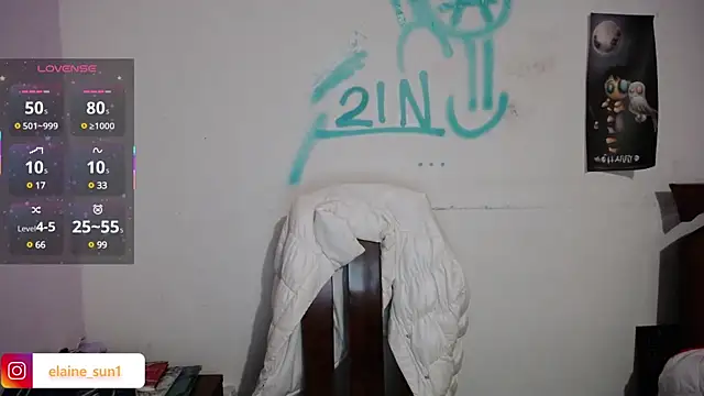 Snapshot of elaine_sun chatting on 03-04-25, 05:00 elaine sun online show from 03-04-25, 05:00